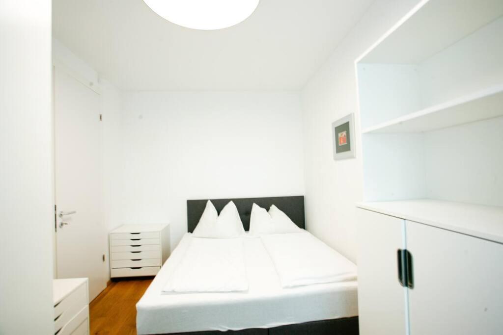 Top Central Apartment On Karlsplatz Wien Eksteriør billede